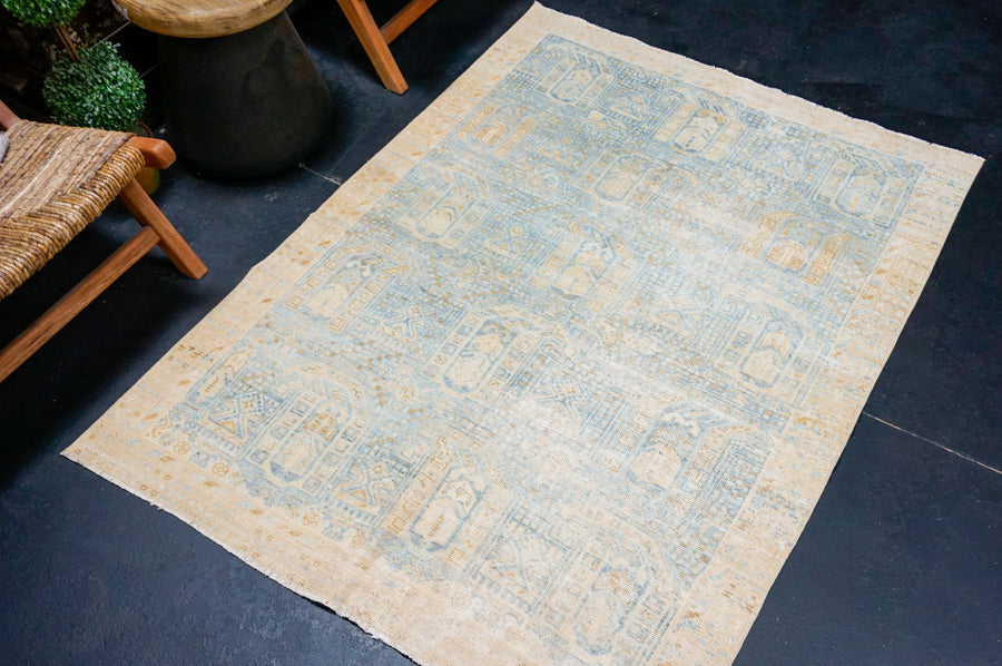 4’4 x 5’8 Classic Vintage Rug Muted Denim Blue & Ecru SB