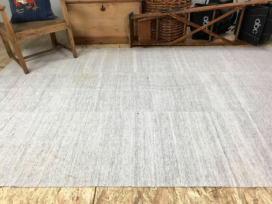 MCM Super Fine 6x9 Gray, White, Brown Vintage Kilim Rug Turkish Kilim Carpet from the 70's