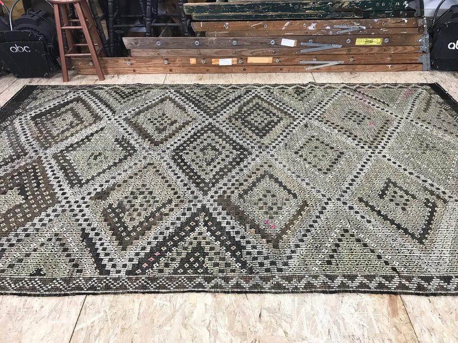 7 x11 Large Jijim Carpet Muted Fall Colored Rug