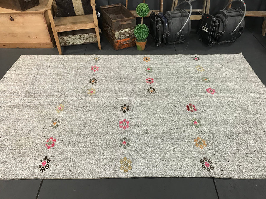 5'8 x 9'5 MCM Kilim Black & White Tweed Floral Rug