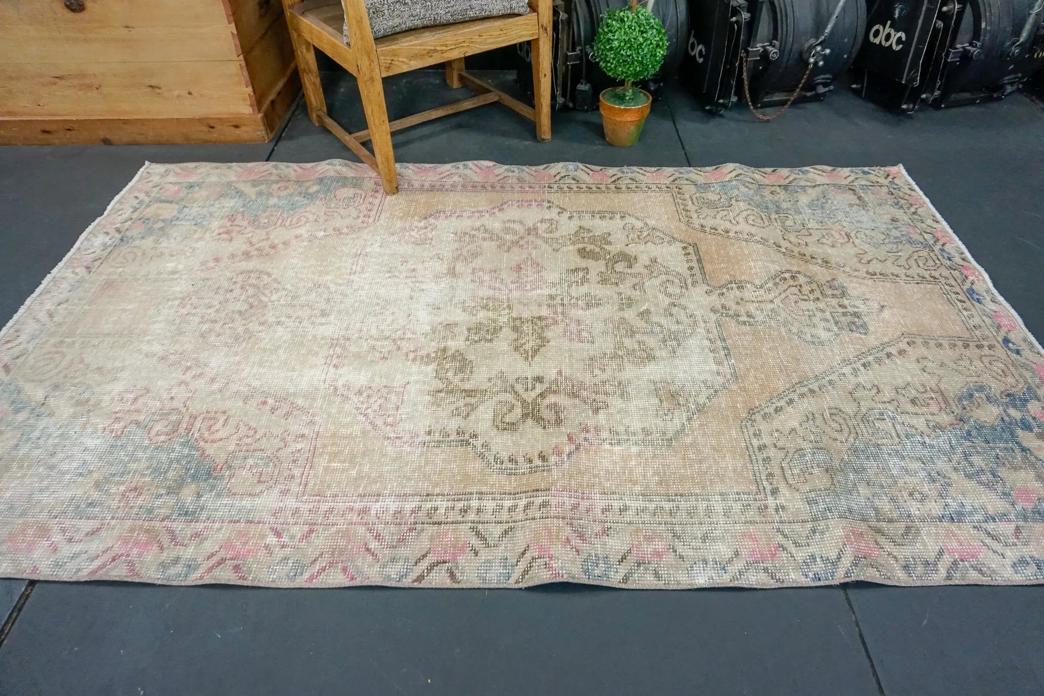 4'3 x 7'2 Oushak Rug Faded Cream, Sand, Baby Pink & Blue '2292 Linda's Barn