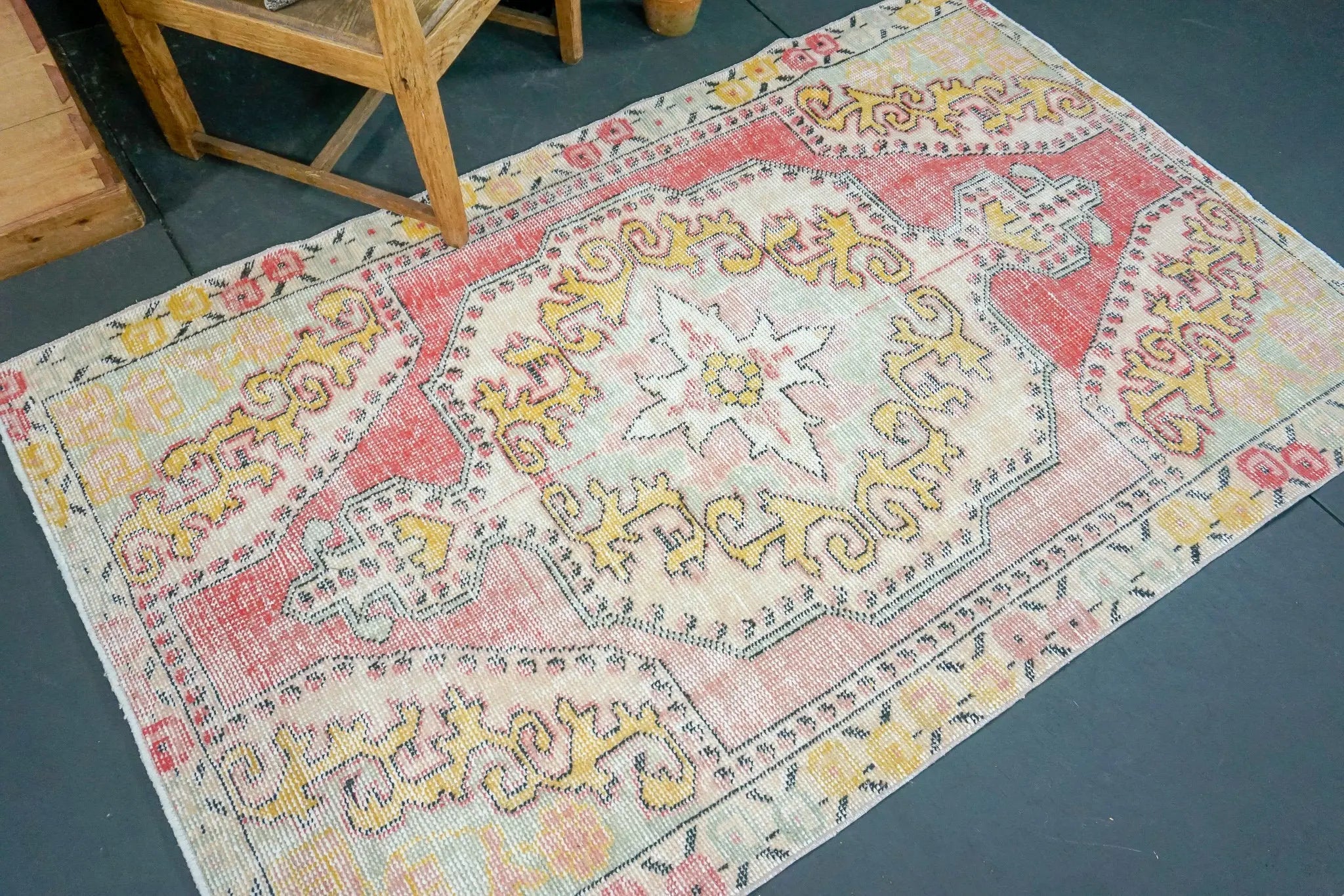 4'2 x 6'8 Oushak Rug Pink, Baby Pink, Seafoam & Yellow Linda's Barn