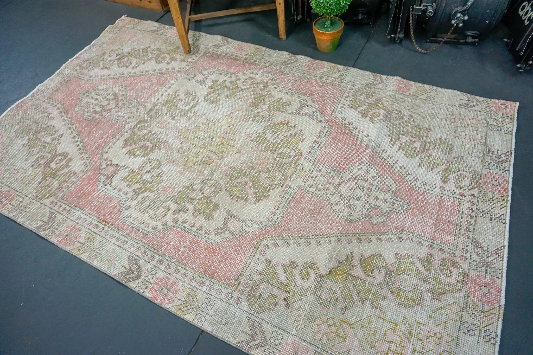 4'5 x 7'3 Oushak Rug Faded Red & Olive Green Carpet '2245 Linda's Barn