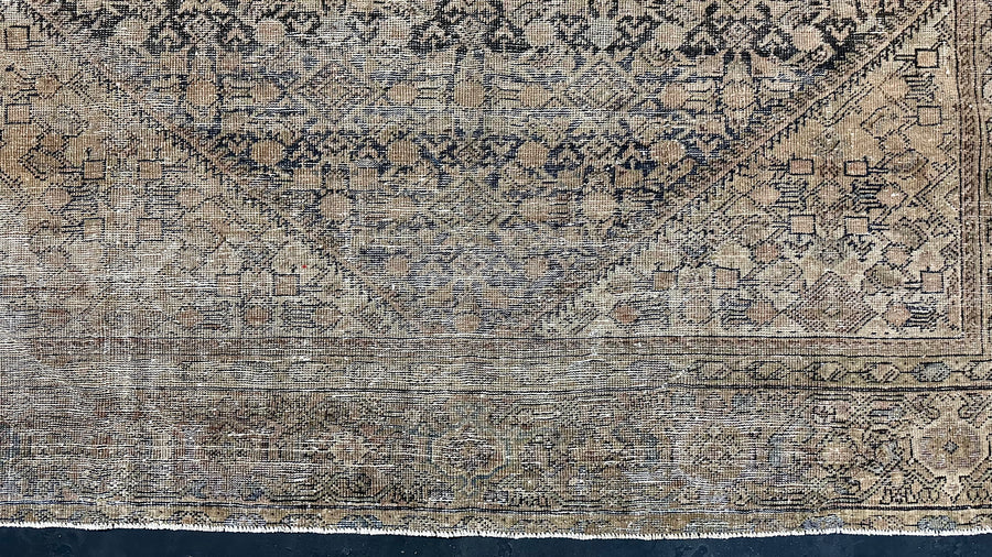 6’8 x 9’11 Classic Antique Rug Muted Black, Camel & Copper