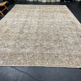9’4 x 12’8 Classic Vintage Carpet Muted Beige, Gray & Green SB