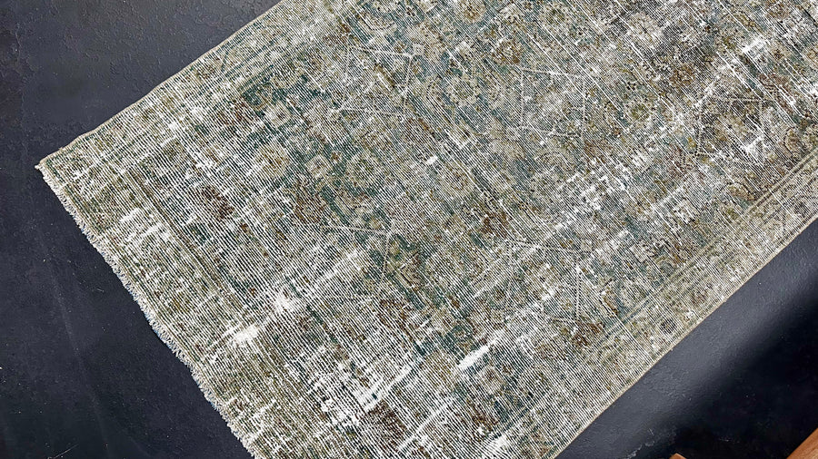2’10 x 9’6 Classic Antique Runner Muted Sea Foam Blue, Gray & Green