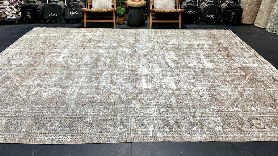 9’4 x 13’ Classic Antique Rug Muted Copper, Taupe & Gray