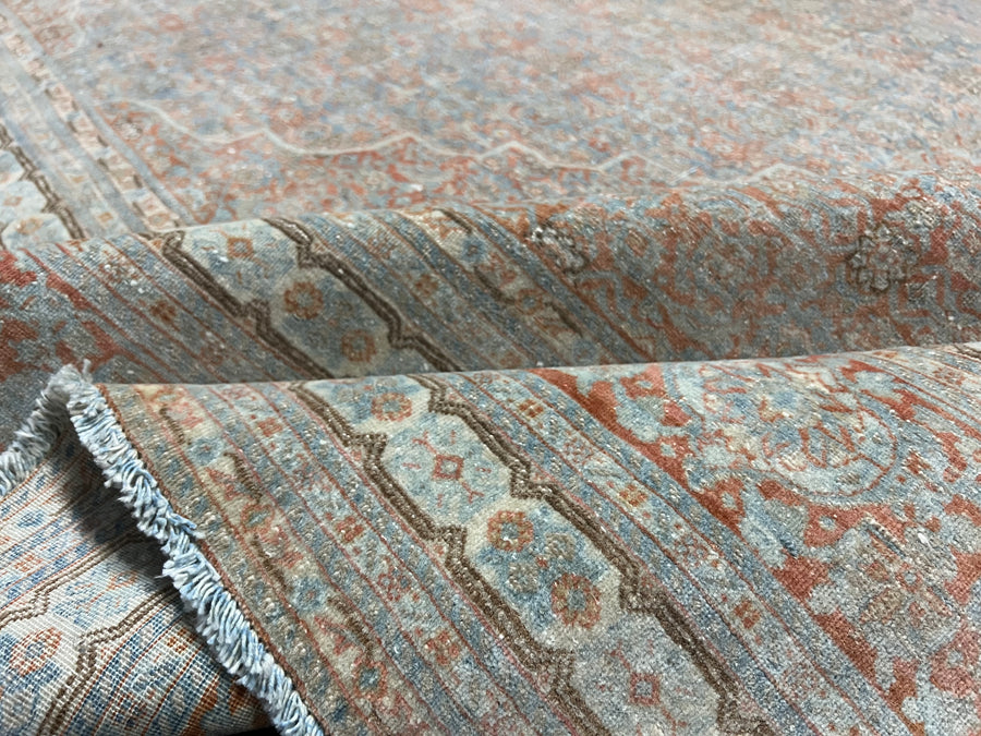 8’1 x 10’7 Classic Antique Rug Light Blue, Carrot & Cream SB