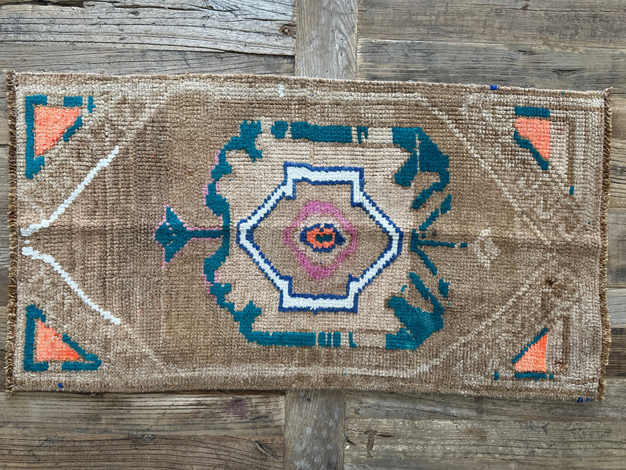 1’5 x 2’6 Antique Kars Rug Wool + Silk Muted Beige, Teal & Orange