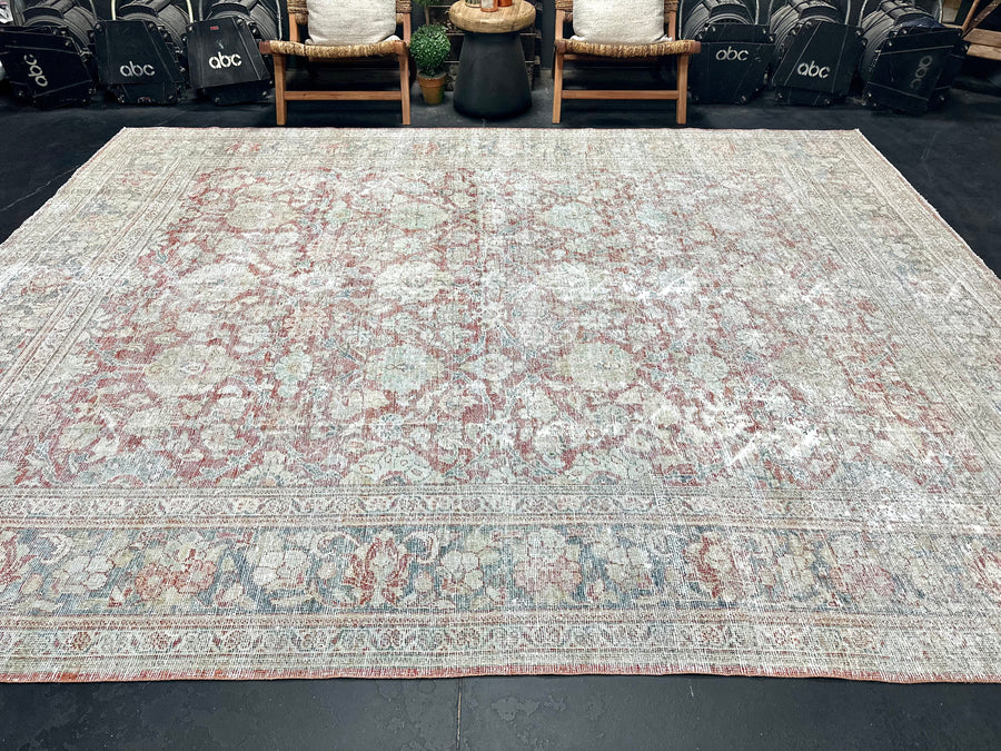 8’11 x 11’7 Classic Antique Rug Muted Gray, Red & Blue
