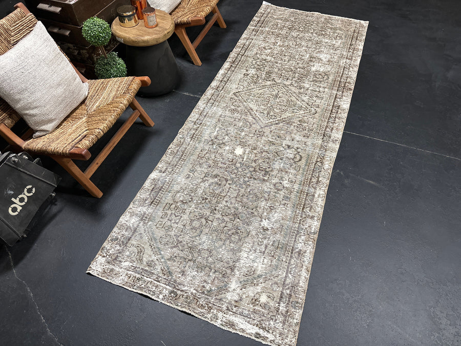 3’4 x 9’4 Classic Vintage Runner Muted Brown, Beige + Green