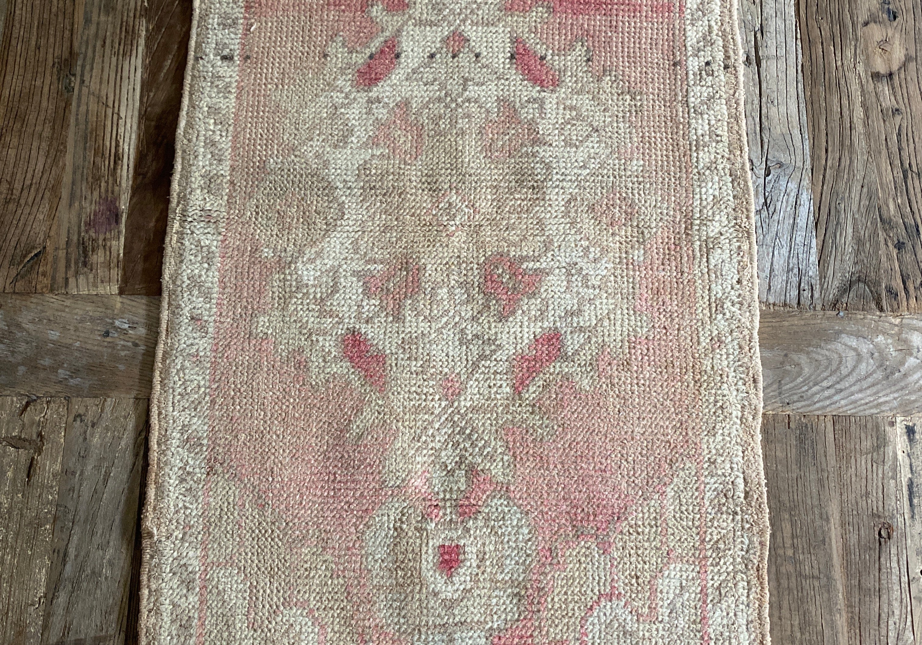 1’6 x 2’8 Vintage Turkish Oushak Rug Muted Taupe, Red and Gray '4590 Linda's Barn