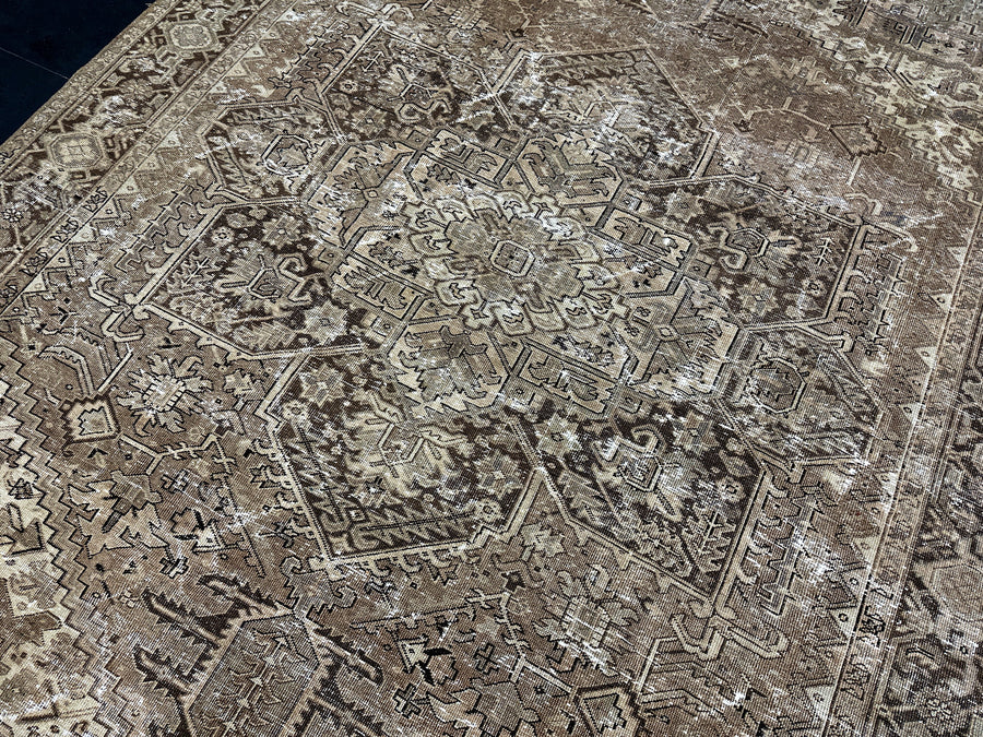 9’4 x 13’ Classic Vintage Rug Brown, Taupe & Beige