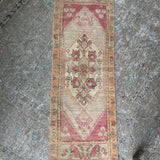 1’4 x 4’2 Vintage Oushak Mat Runner Very Muted Wine, Apricot & Beige SB '4556