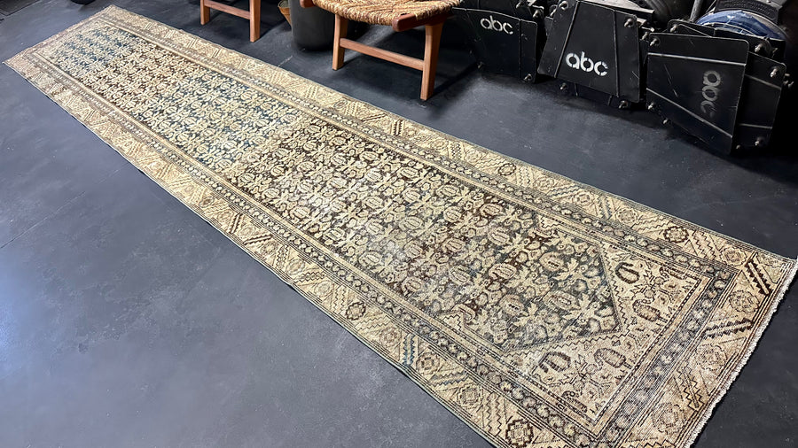 2’10 x 15’9 Classic Antique Runner Muted Denim Blue, Beige & Brown SB
