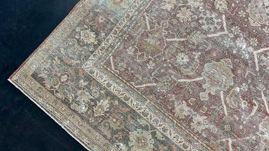 9’5 x 12’11 Classic Antique Rug Muted Red, Charcoal & Blue