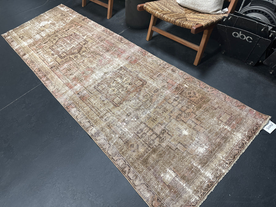3’1 x 10’2 Vintage Runner Muted Camel Beige & Copper