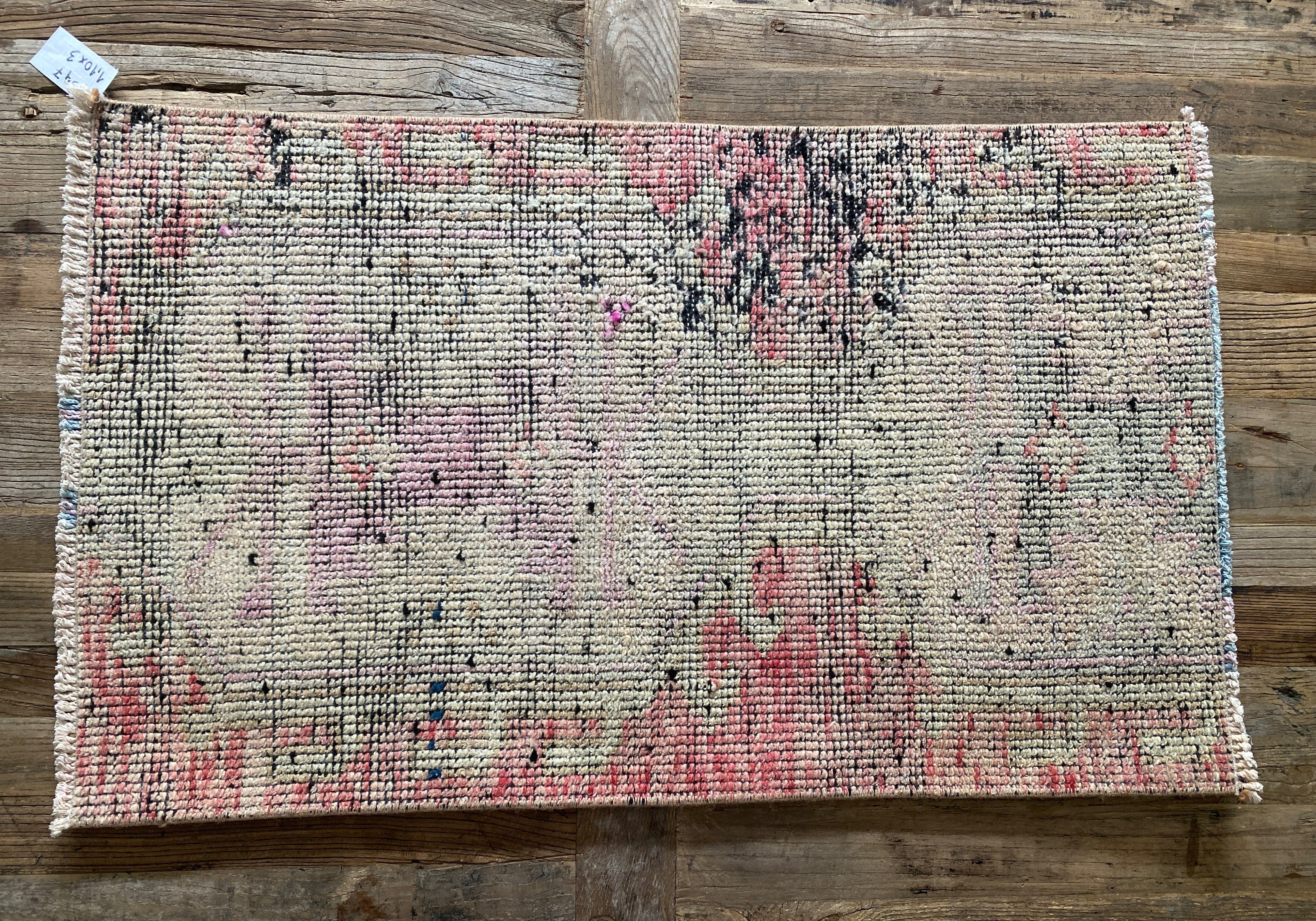 1’10 x 3’ Vintage Turkish Herki Rug Muted Beige, Coral and Black '3847 Linda's Barn
