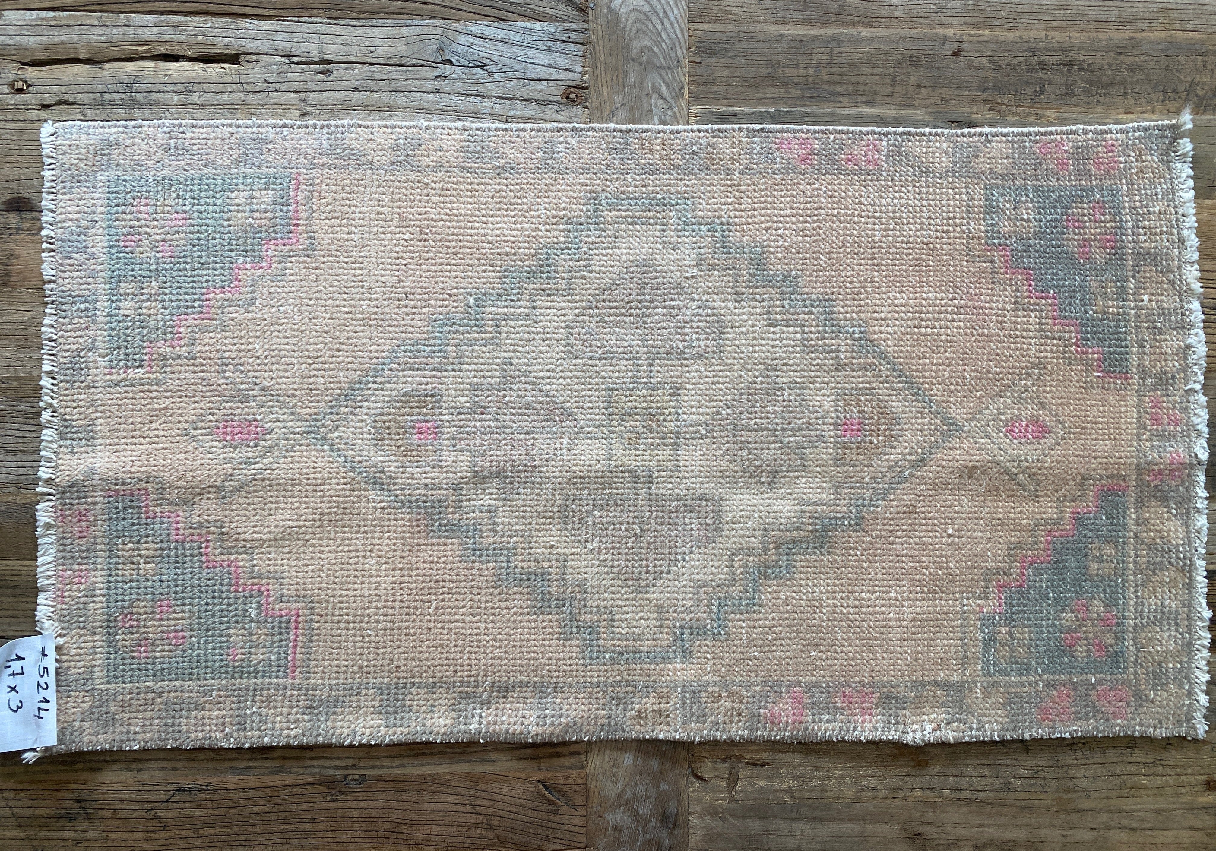 1’7 x 3’ Vintage Oushak Runner Muted Gray, Peach & Beige '5214 Linda's Barn