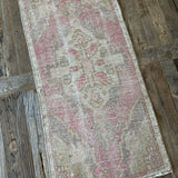 1’7 x 3’3 Vintage Oushak Rug Muted Pink, Plum & Beige '5204