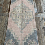 1’6 x 3’4 Vintage Turkish Oushak Mat Muted Pale Pink & Gray '4859