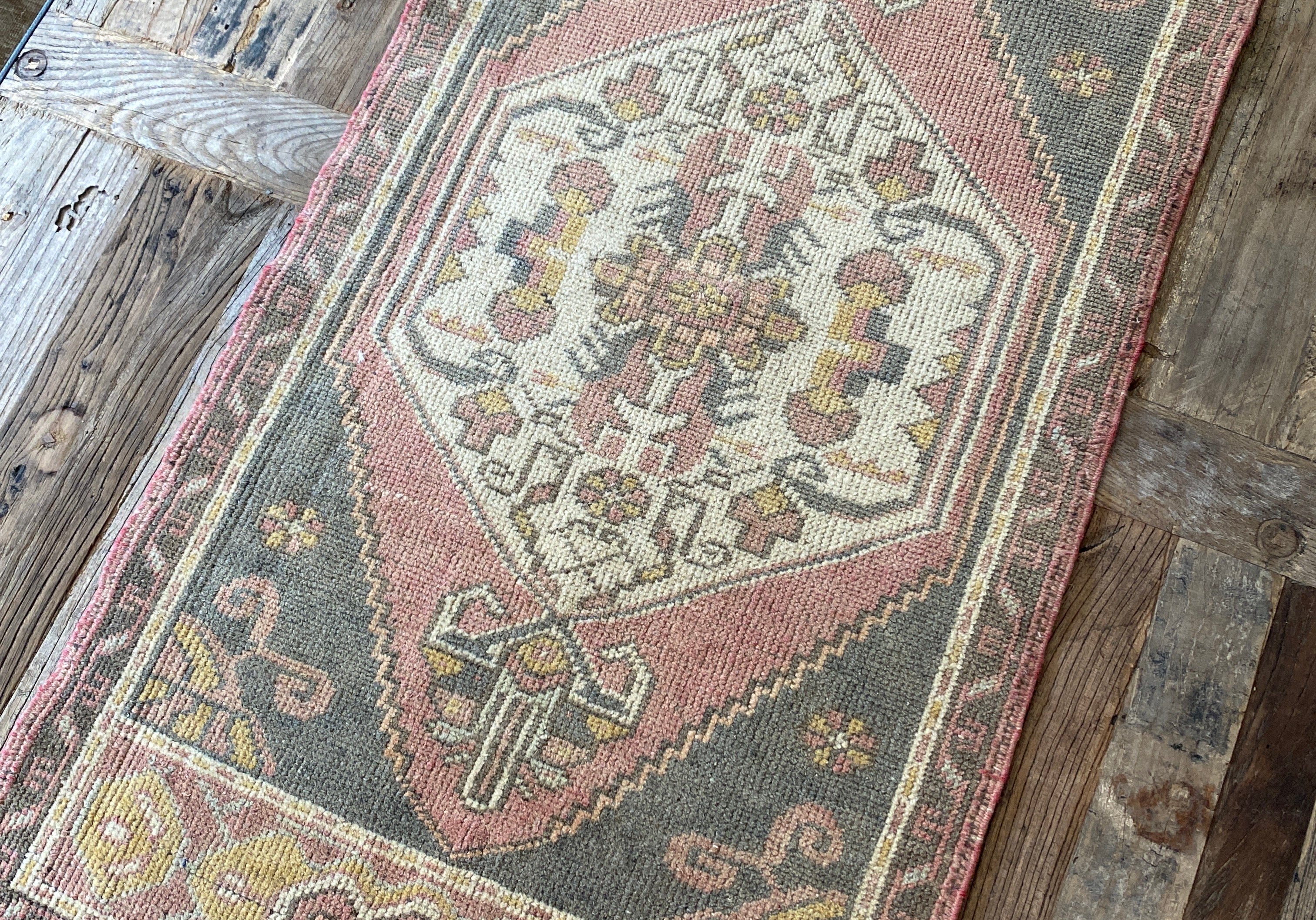 1’11 x 3’8 Vintage Oushak Runner Muted Gray, Blush & Gold '4568 Linda's Barn