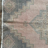 1’6 x 3’4 Vintage Turkish Oushak Mat Muted Pale Pink & Gray '4859