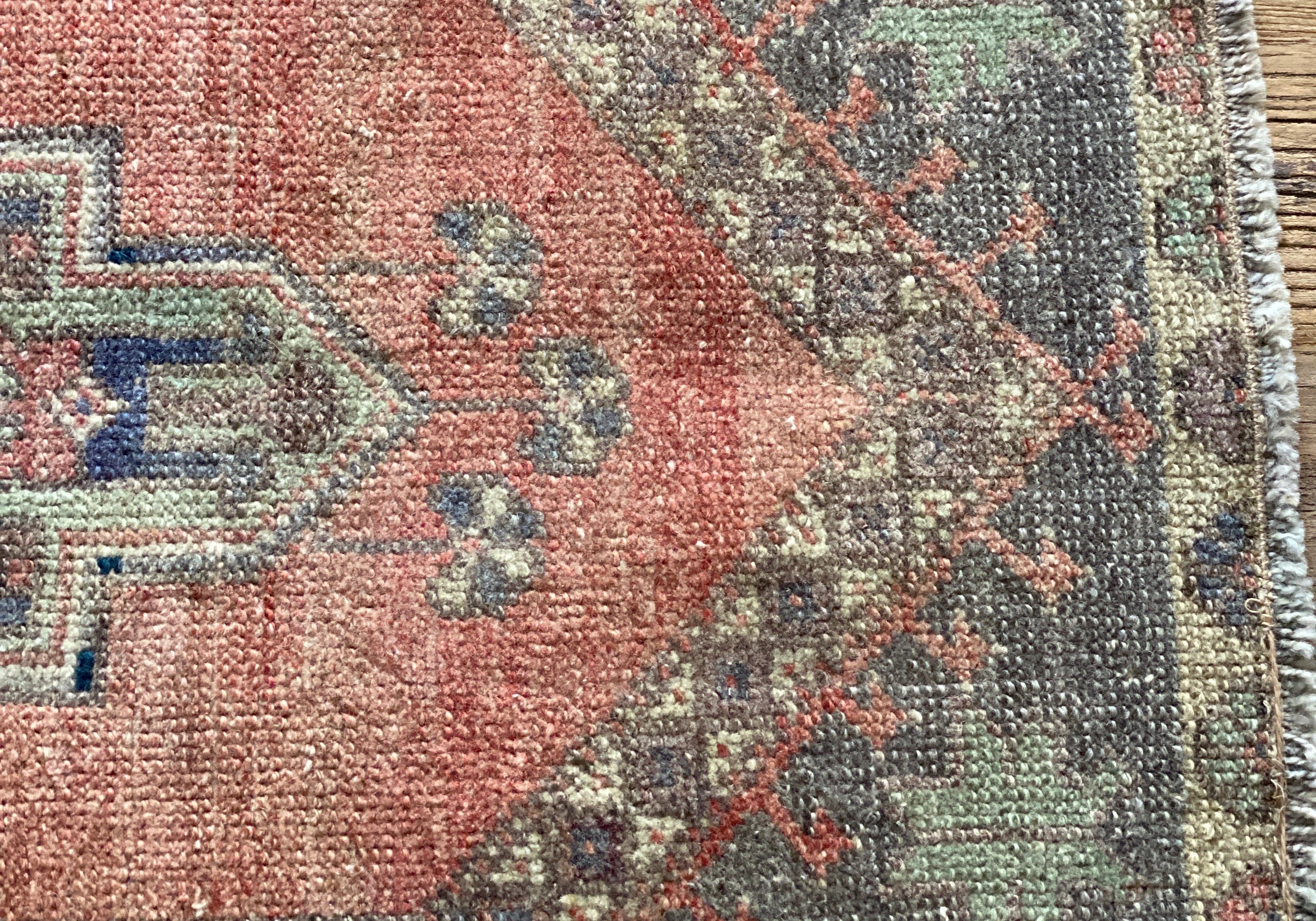 1’7 x 3’3 Vintage Oushak Runner Muted Mint, Navy & Pale Red '5263 Linda's Barn