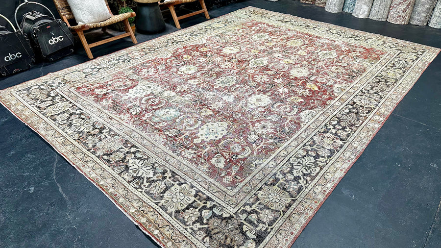 9’6 x 13’1 Classic Antique Rug Muted Warm Red, Black & Beige