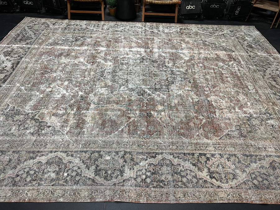 10’8 x 13’7 Classic Antique Rug Muted Black, Gray + Red