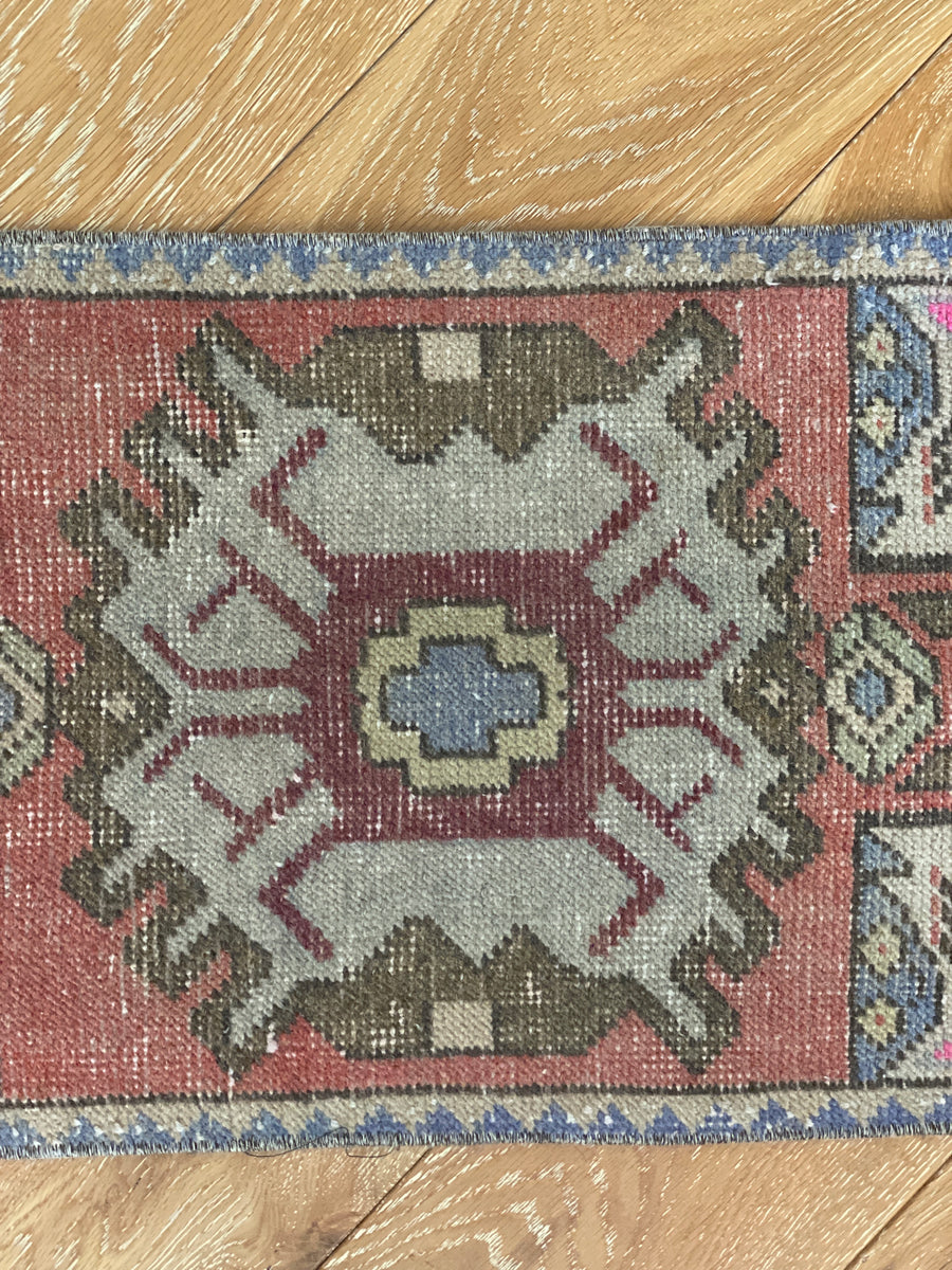 1’7 x 3’ Vintage Turkish Oushak Rug Muted Brick, Gray & Blue